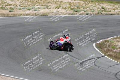 media/Apr-20-2025-AHRMA (Sun) [[393a79c373]]/Race/Group 9/Turn 4b/